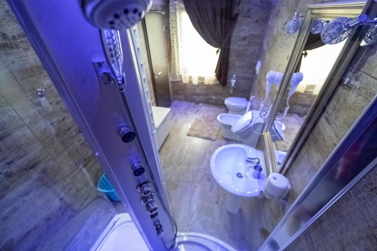Hotel Boutique Mikaela (Adults Only) Брашов Экстерьер фото