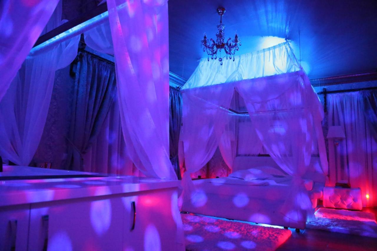 Hotel Boutique Mikaela (Adults Only) Брашов Экстерьер фото